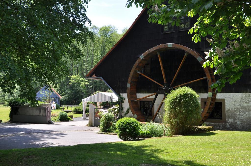 Landgasthof Geiersmuhle Hotell Vielbrunn Exteriör bild